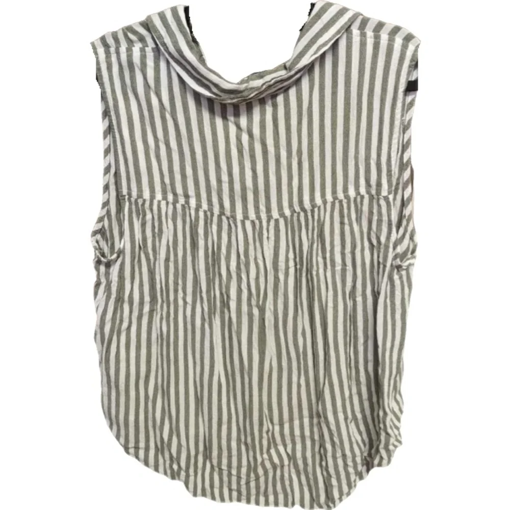 Green & White striped top - Picture 4 of 6